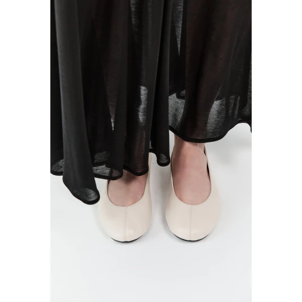 St. Agni Low Scoop Ballet Flat in Ecru, view 2