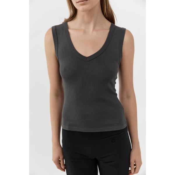 St. Agni Organic Cotton 90s Top in Dark Moss, view 3