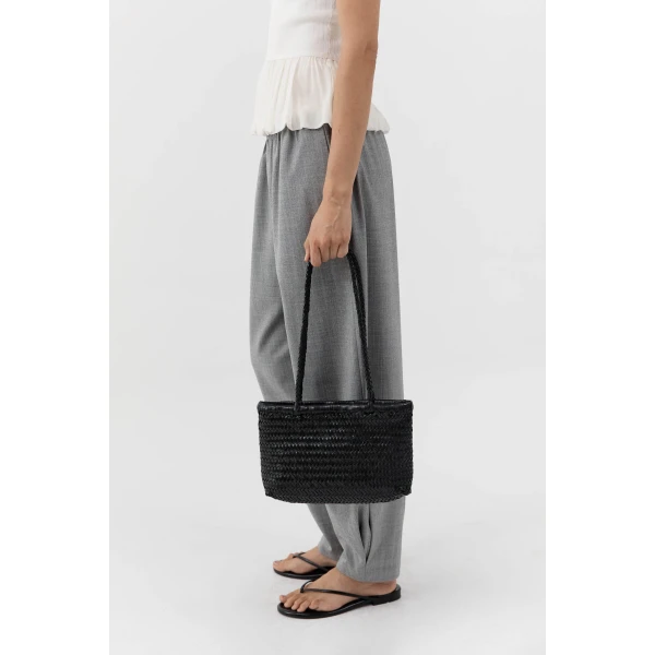 St. Agni Petit Bagu in Black, view 3