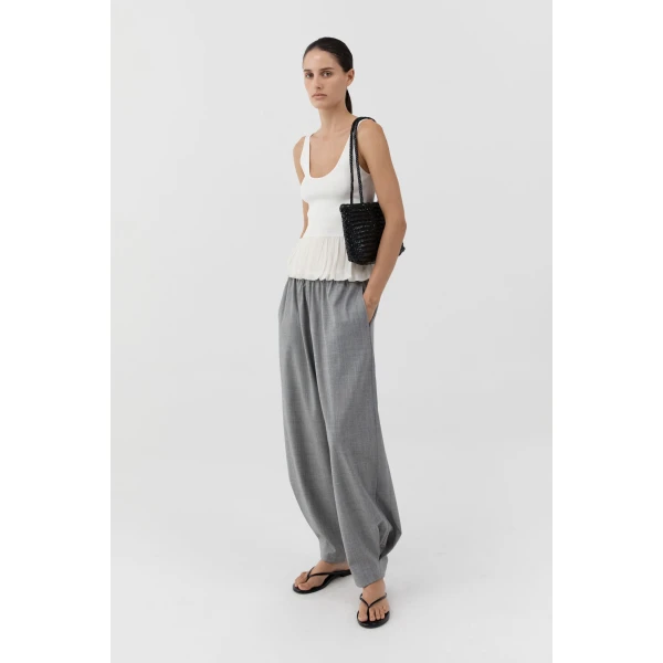 St. Agni Petit Bagu in Black, view 5