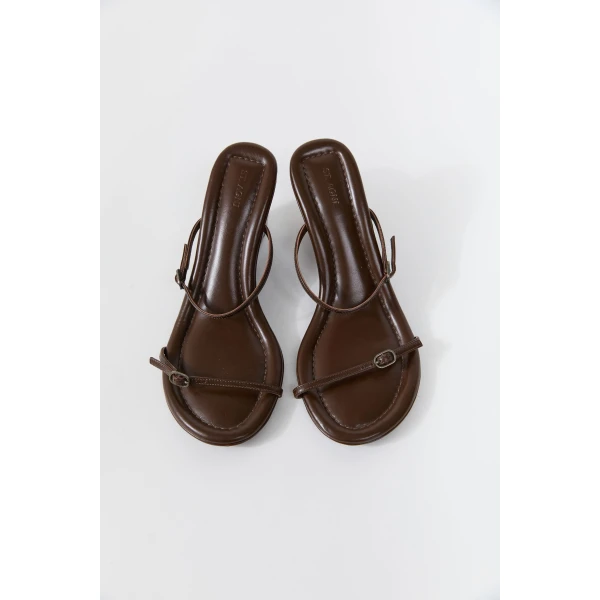 St. Agni Petit Belt Detail Wedge 70 in Pecan, view 4