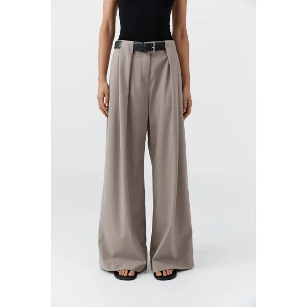 St. Agni Pleat Loop Pants in Mousse, view 3