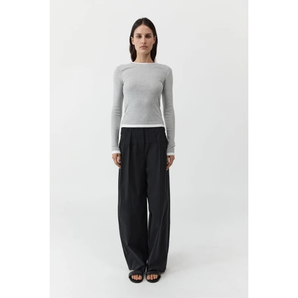 St. Agni Relaxed Pleat Pants in Black, view 4