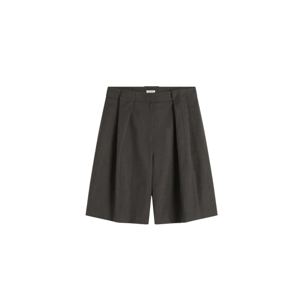 Wool Pleat Loop Shorts in Mulch