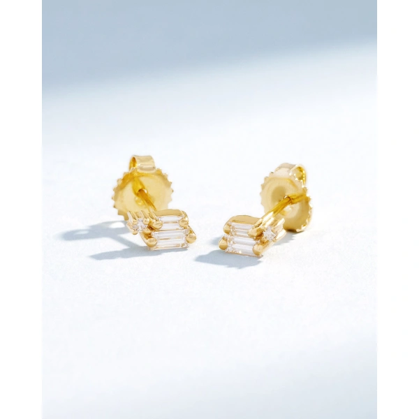Suzanne Kalan Bold Burst Diamond Studs in 18K Yellow Gold | Fine Earrings | Coveti