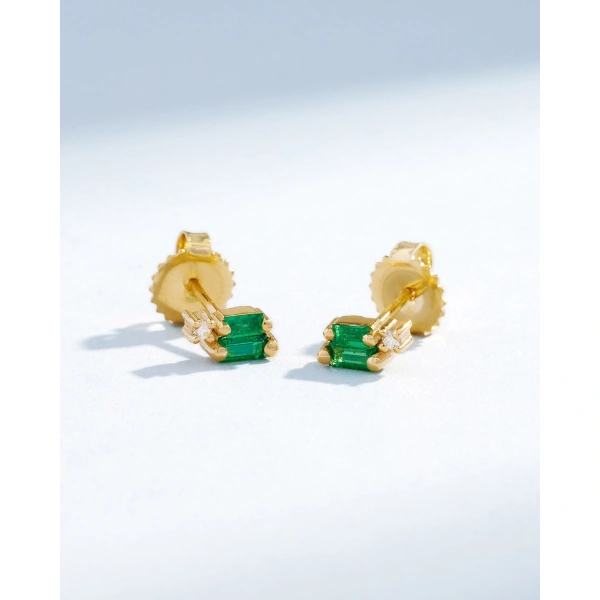 Suzanne Kalan Bold Burst Emerald Studs in 18K Yellow Gold | Fine Earrings | Coveti