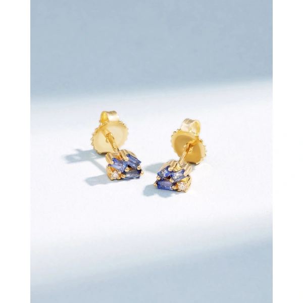 Suzanne Kalan Bold Cluster Light Blue Sapphire Studs in 18K Yellow Gold | Fine Earrings | Coveti