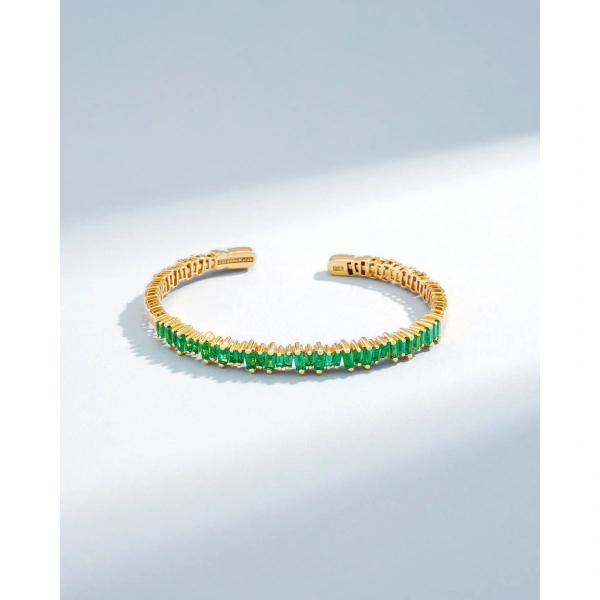 Suzanne Kalan Bold Emerald Bangle in 18K Yellow Gold | Fine Bracelets | Coveti