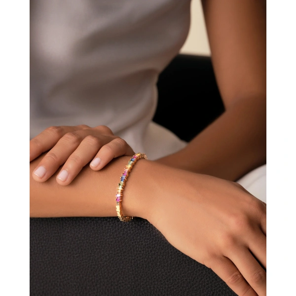 Suzanne Kalan Bold Rainbow Sapphire Bangle in 18K Yellow Gold | Fine Bracelets | Coveti