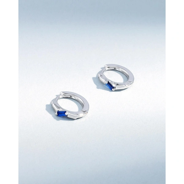 Suzanne Kalan Bold Single Dark Blue Sapphire Huggies in 18K White Gold | Fine Earrings | Coveti
