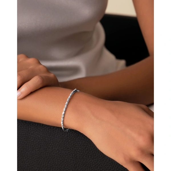 Suzanne Kalan Bold Thin Diamond Bangle in 18K White Gold | Fine Bracelets | Coveti
