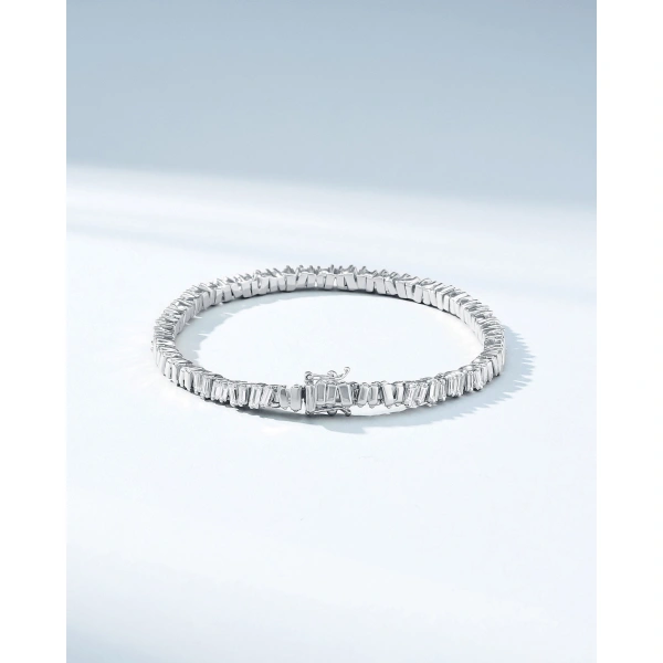 Suzanne Kalan Classic Diamond 50/50 Tennis Bracelet in 18K White Gold | Fine Bracelets | Coveti