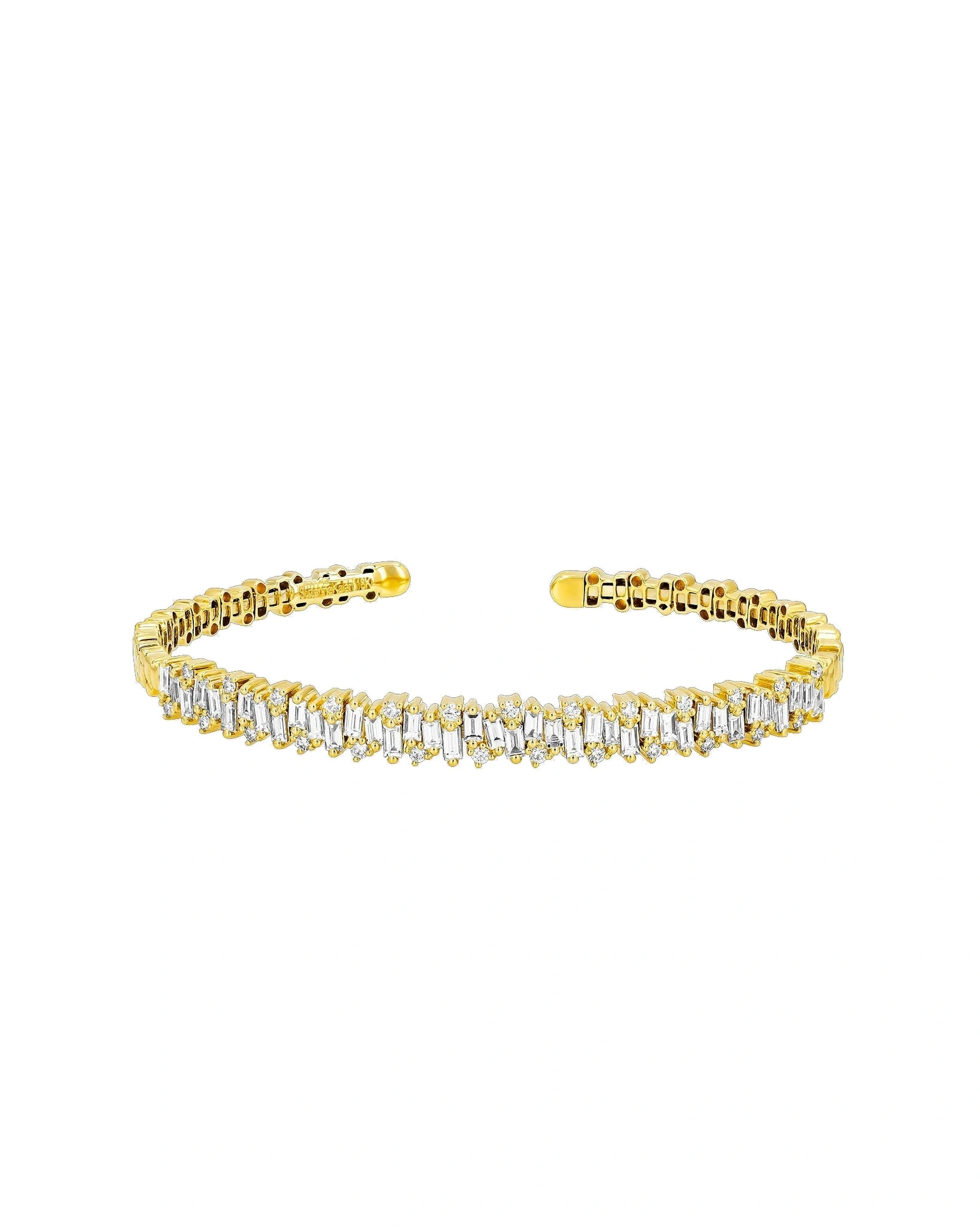 Suzanne Kalan Classic Diamond Shimmer Bangle in 18K Yellow Gold Suzanne Kalan Classic Diamond Shimmer Bangle in 18K Yellow Gold | Fine Bracelets | Coveti