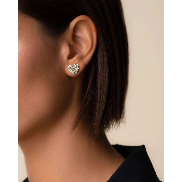 Suzanne Kalan Classic Diamond Small Heart Studs in 18K Yellow Gold | Fine Earrings | Coveti