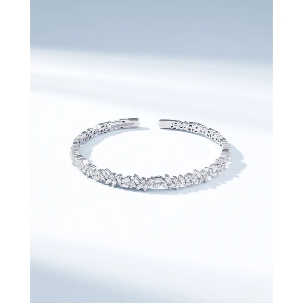 Suzanne Kalan Classic Diamond Sparkler Bangle in 18K White Gold | Fine Bracelets | Coveti