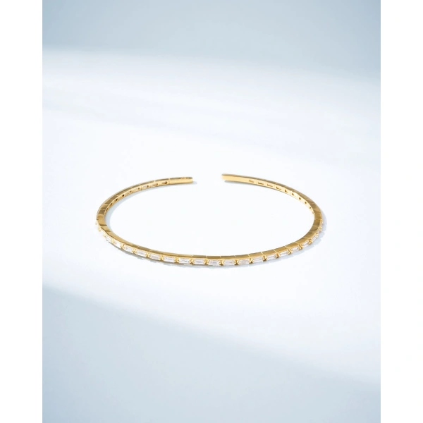 Suzanne Kalan Classic Diamond Thin Bangle in 18K Yellow Gold | Fine Bracelets | Coveti