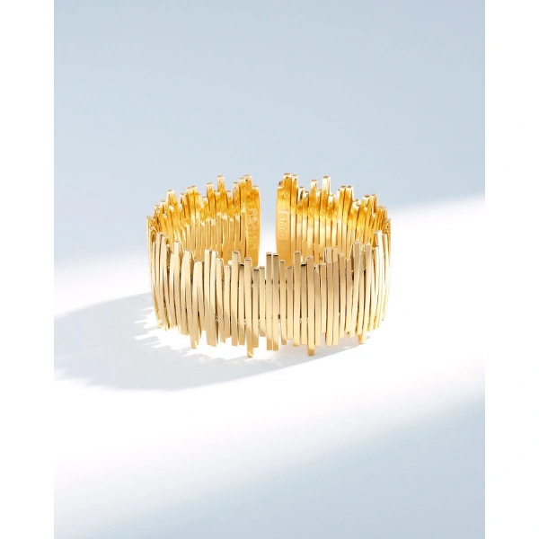 Suzanne Kalan Classic Gold Cuff in 18K Yellow Gold | Fine Bracelets | Coveti