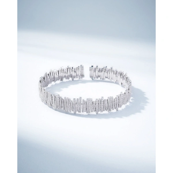 Suzanne Kalan Classic Gold Full Pave Milli Bangle in 18K White Gold | Fine Bracelets | Coveti