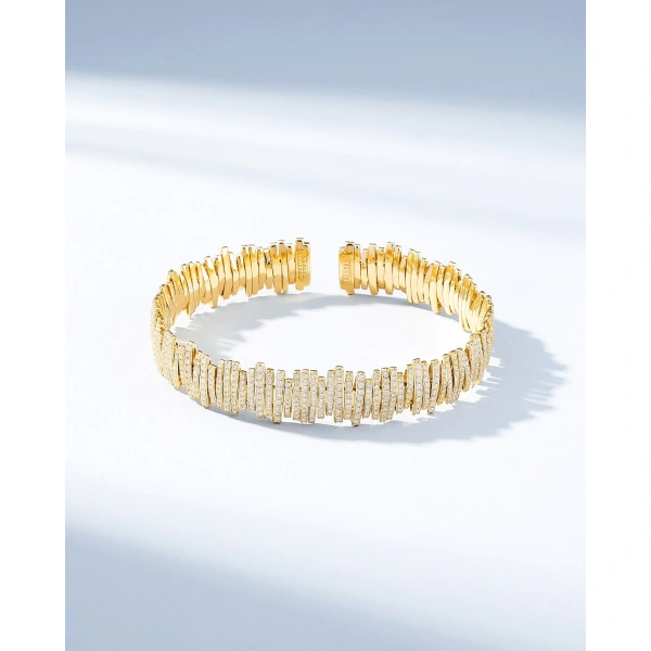 Suzanne Kalan Classic Gold Full Pave Milli Bangle in 18K Yellow Gold | Fine Bracelets | Coveti