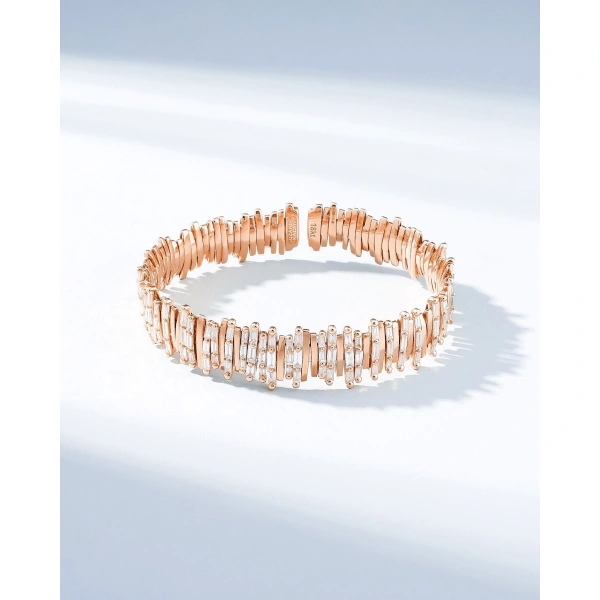 Suzanne Kalan Classic Gold Half Baguette Milli Bangle in 18K Rose Gold | Fine Bracelets | Coveti