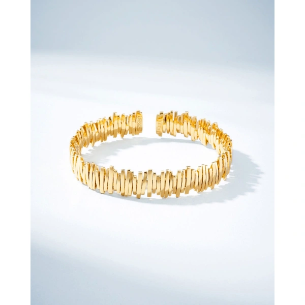 Suzanne Kalan Classic Gold Milli Bangle in 18K Yellow Gold | Fine Bracelets | Coveti