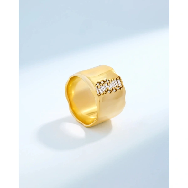 Suzanne Kalan Gilded Diamond Milli Band in 18K Yellow Gold | Fine Rings | Coveti