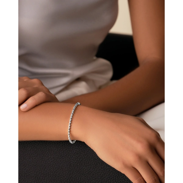 Suzanne Kalan Golden Mini Bangle in 18K White Gold | Fine Bracelets | Coveti