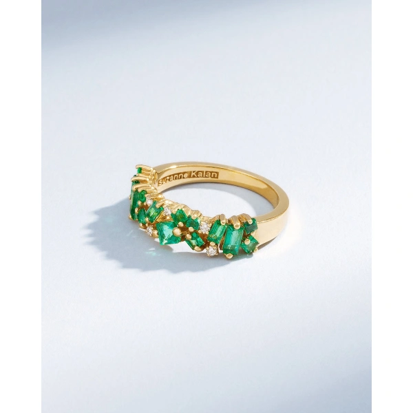 Suzanne Kalan La Fantaisie Emerald Half Band in 18K Yellow Gold | Fine Rings | Coveti