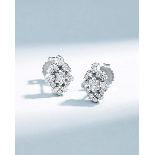 Suzanne Kalan La Fantaisie Star Diamond Studs in 18K White Gold | Fine Earrings | Coveti