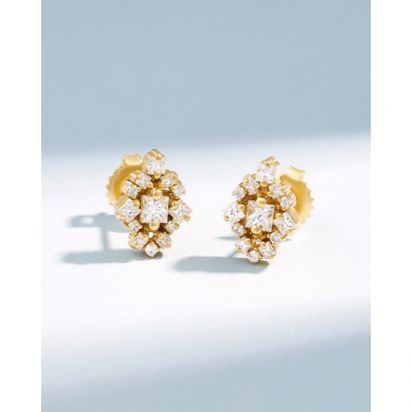 Suzanne Kalan La Fantaisie Star Diamond Studs in 18K Yellow Gold | Fine Earrings | Coveti