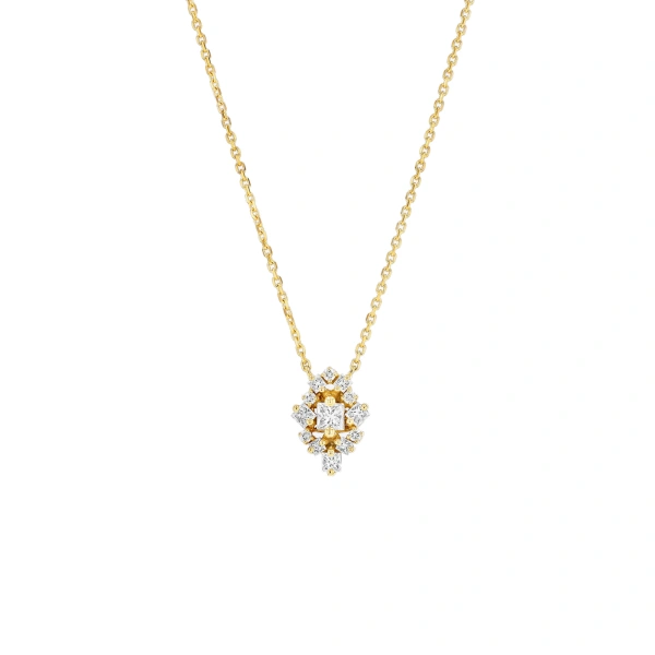 La Fantaisie Star Pendant in 18K Yellow Gold