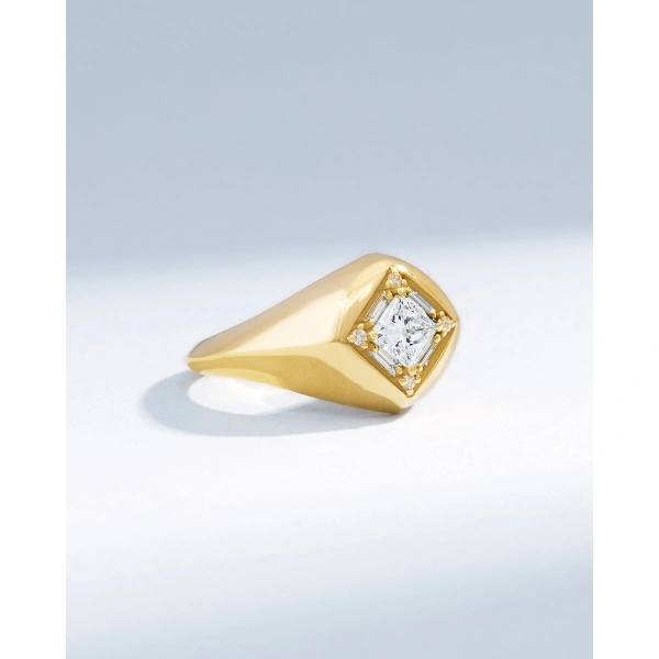 Suzanne Kalan Princess Diamond Signet Ring in 18K Yellow Gold | Fine Rings | Coveti