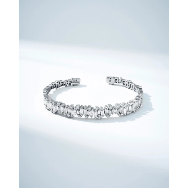 Suzanne Kalan Shimmer Audrey Diamond Bangle in 18K White Gold, Ref. AKB412-WGX | Fine Bracelets | Coveti