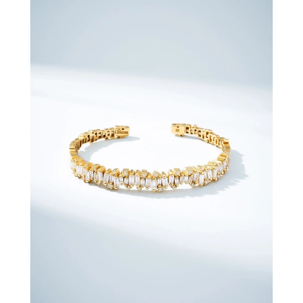 Suzanne Kalan Shimmer Audrey Diamond Bangle in 18K Yellow Gold, Ref. AKB412-YGXX | Fine Bracelets | Coveti