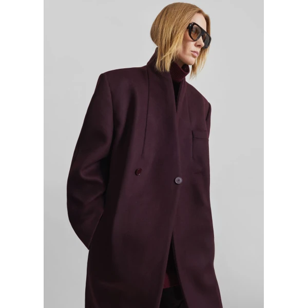 The Frankie Shop Brea Collarless Coat in Burgundy, view 3