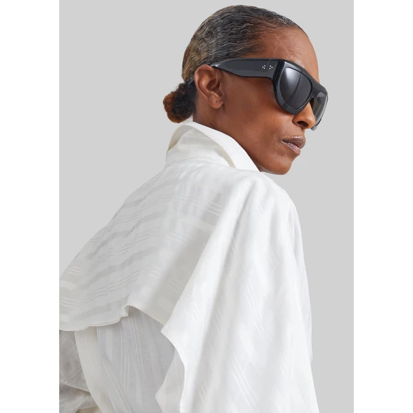 The Frankie Shop Selin Back Vent Shirt in White, view 4