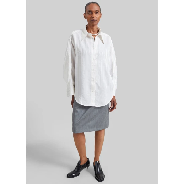 The Frankie Shop Selin Back Vent Shirt in White, view 5