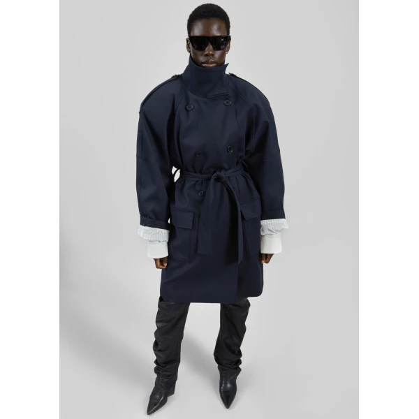The Frankie Shop Tess Midi Short Trench in Navy, view 5