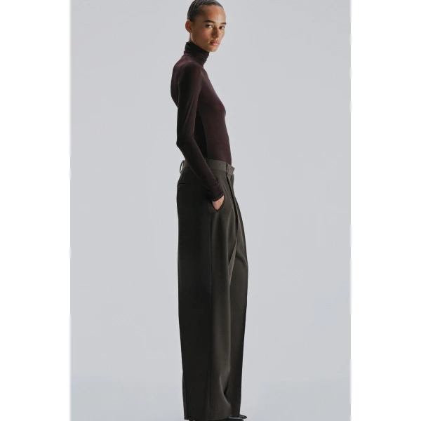 The Row Lowe Pant, view 4