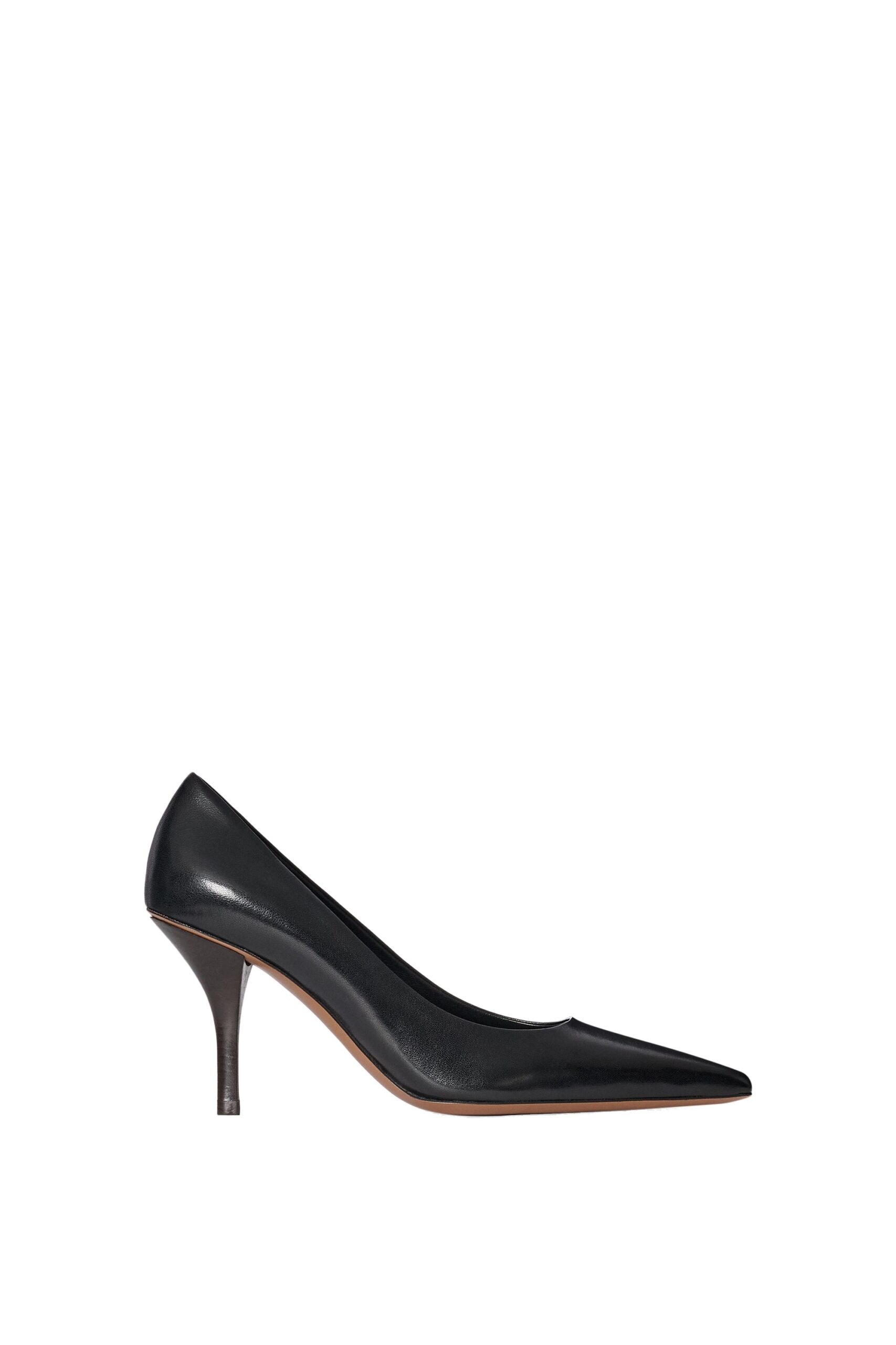 The Row Rita Pump in Black | Heels | Coveti The Row Rita Pump in Black