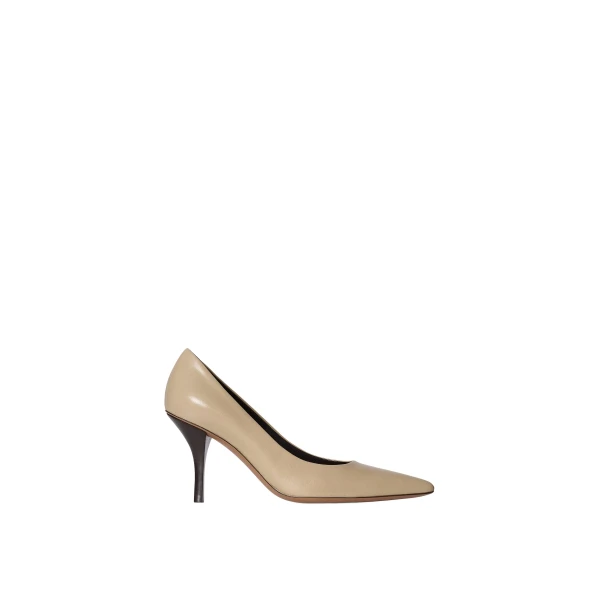 Rita Pump in Sand