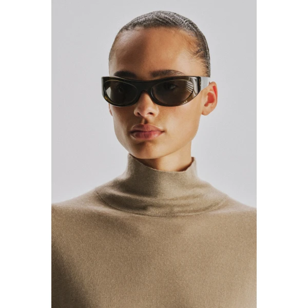 The Row Sunglasses B in Clear Green and Grey, view 3