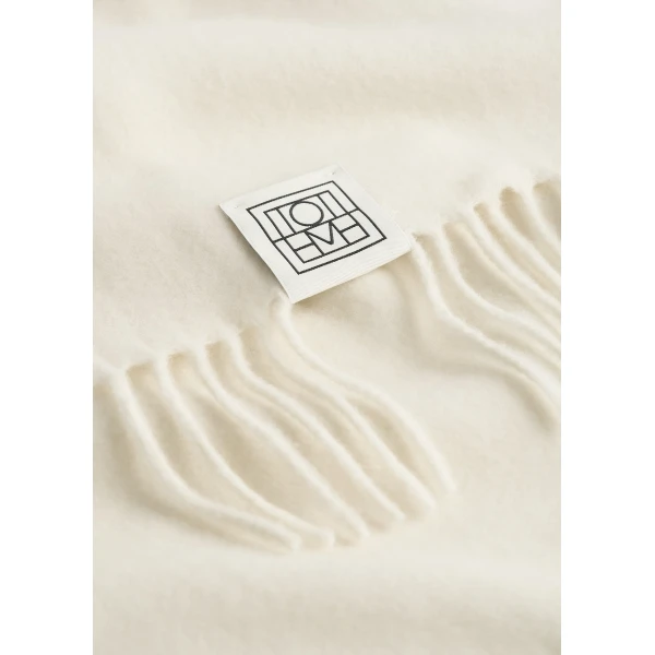 Toteme Cashmere tassel scarf in Off-white, view 4