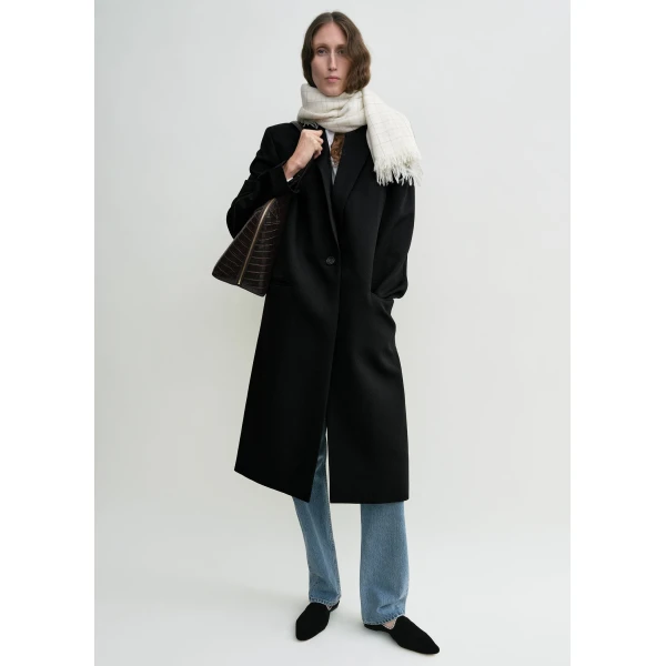 Toteme Checked light wool scarf in Ecru / Black, view 3