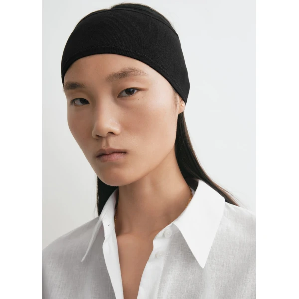 Toteme Compact knit headband in Black, view 2