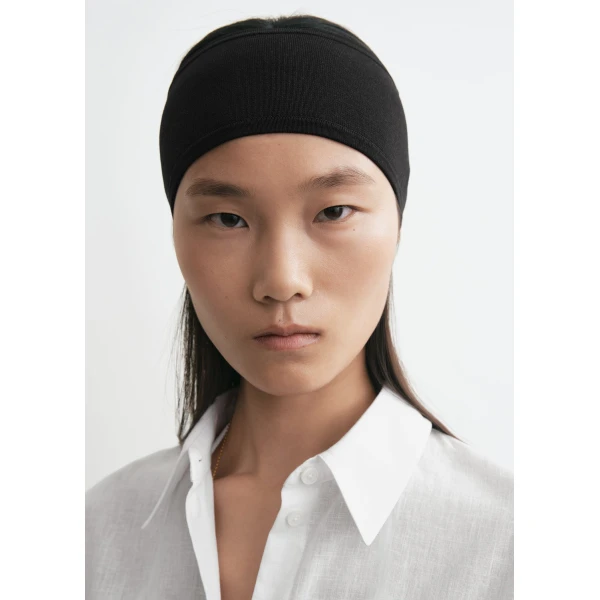 Toteme Compact knit headband in Black, view 3
