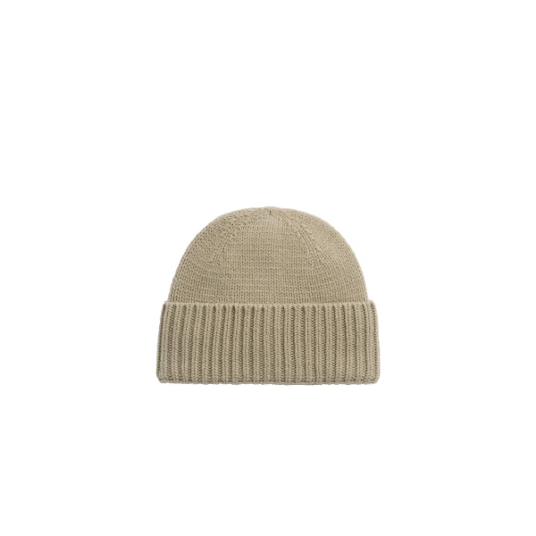 Toteme Lambswool beanie in Sage