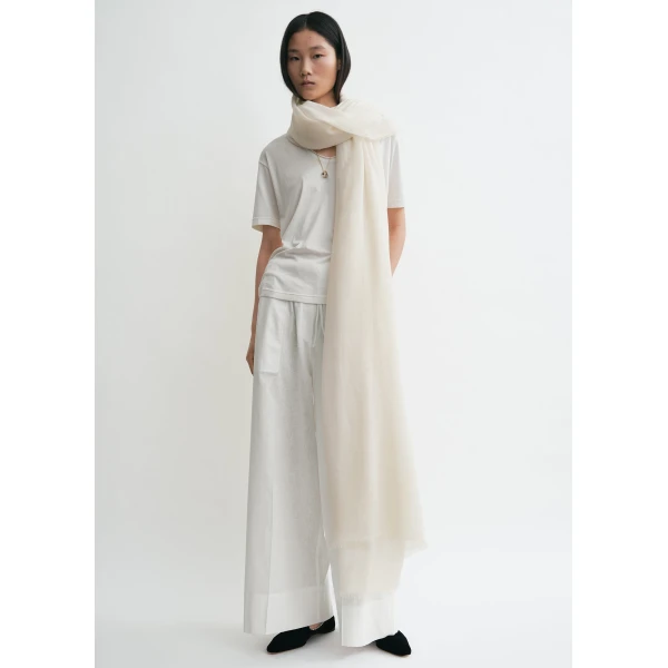 Toteme Light wool blanket scarf in Off-white, view 2