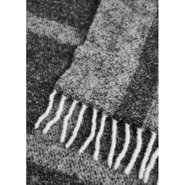 Toteme Monogram jacquard scarf in Black / White, view 4