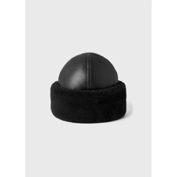 Toteme Shearling winter hat in Black, view 5